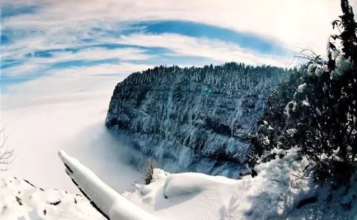 瓦屋山滑雪场位置图片