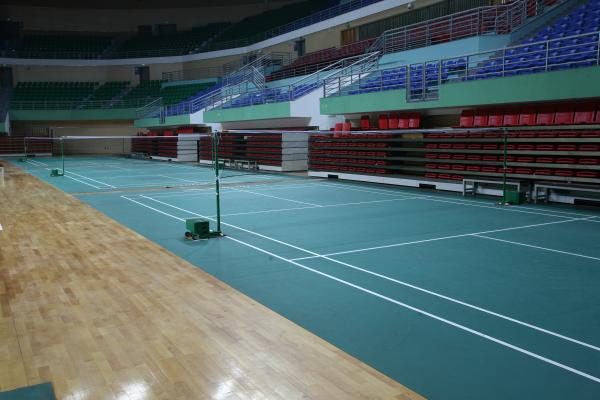 电子科技大学羽毛球馆 体育馆.jpg